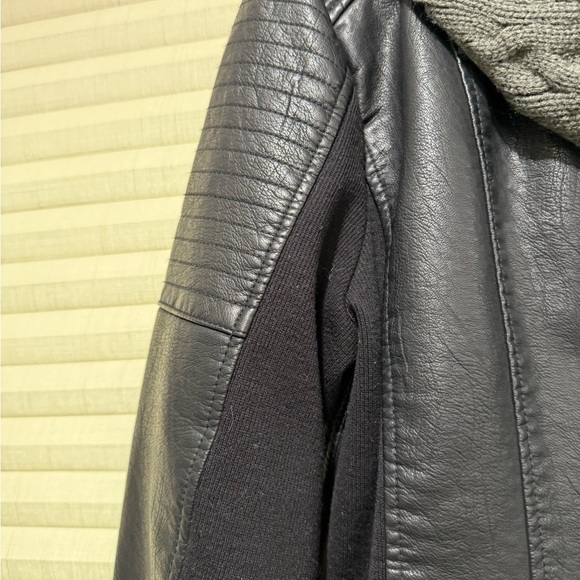 Black Vegan Jacket with Gray Hood - Picture 4 of 4